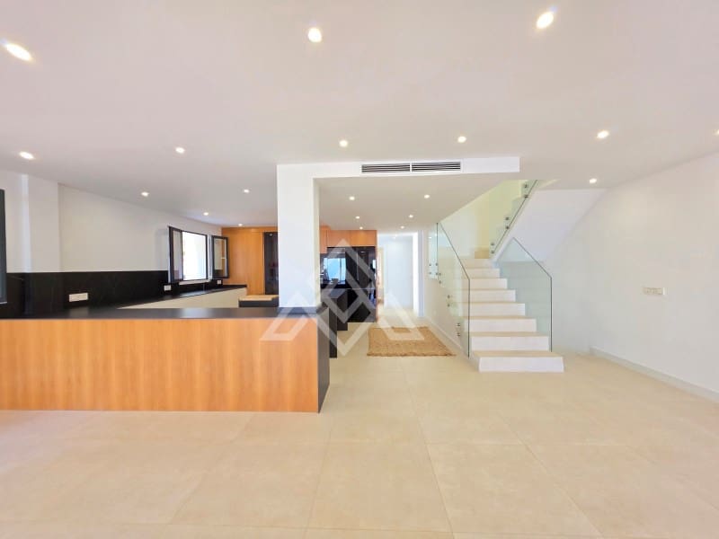 5 quarto Moradia Geminada para venda em Ojen com garagem - 1 350 000 € (Ref: 10025599)