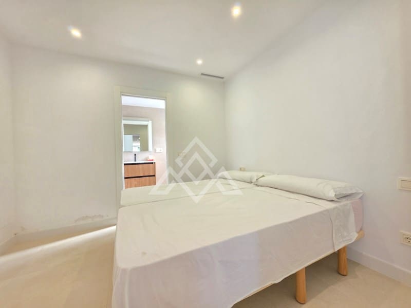 5 quarto Moradia Geminada para venda em Ojen com garagem - 1 350 000 € (Ref: 10025599)