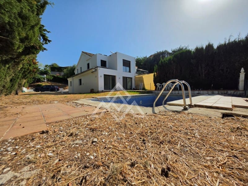 5 quarto Moradia Geminada para venda em Ojen com garagem - 1 350 000 € (Ref: 10025599)
