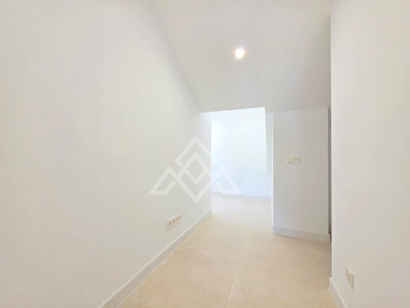 5 quarto Moradia Geminada para venda em Ojen com garagem - 1 350 000 € (Ref: 10025599)