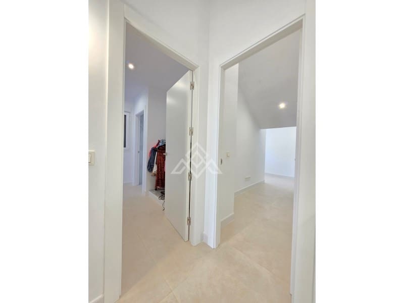 5 quarto Moradia Geminada para venda em Ojen com garagem - 1 350 000 € (Ref: 10025599)