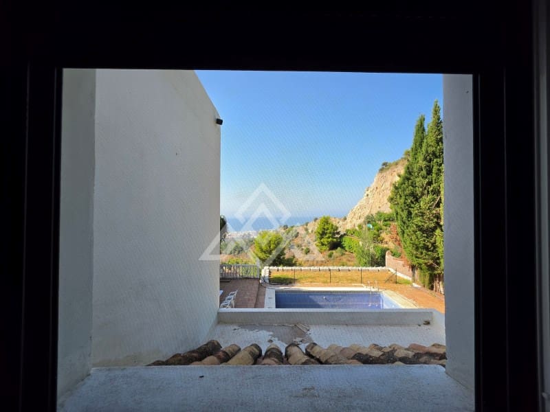 5 quarto Moradia Geminada para venda em Ojen com garagem - 1 350 000 € (Ref: 10025599)