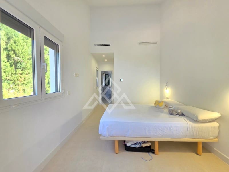 5 quarto Moradia Geminada para venda em Ojen com garagem - 1 350 000 € (Ref: 10025599)