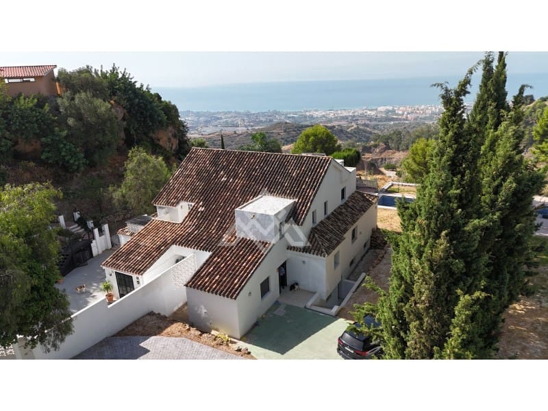 5 quarto Moradia Geminada para venda em Ojen com garagem - 1 350 000 € (Ref: 10025599)
