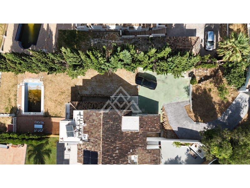5 quarto Moradia Geminada para venda em Ojen com garagem - 1 350 000 € (Ref: 10025599)