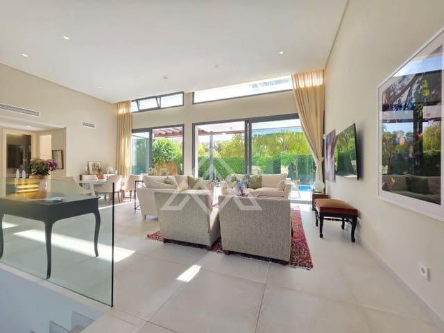 4 quarto Moradia para venda em Benamara - Atalaya, Estepona com garagem - 1 995 000 € (Ref: 10045239)