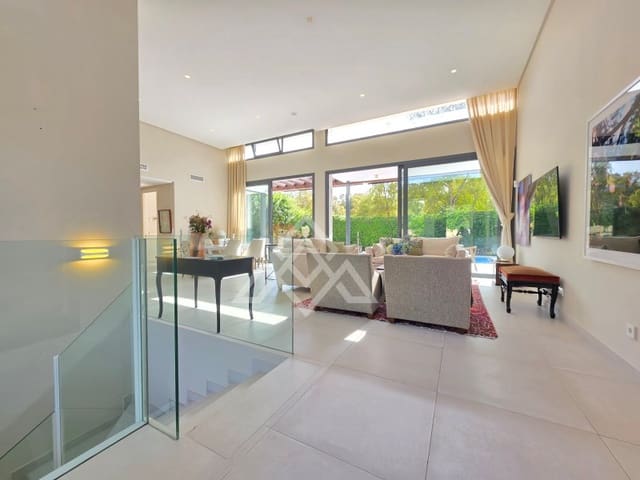 4 quarto Moradia para venda em Benamara - Atalaya, Estepona com garagem - 1 995 000 € (Ref: 10045239)