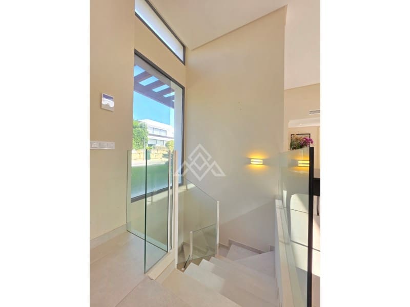 4 quarto Moradia para venda em New Golden Mile com garagem - 1 995 000 € (Ref: 10045239)
