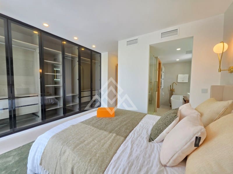3 chambre Villa/Maison à vendre à Riviera del Sol avec garage - 1 450 000 € (Ref: 10049184)