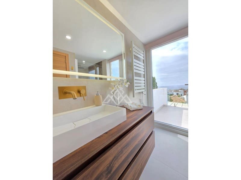 3 chambre Villa/Maison à vendre à Riviera del Sol avec garage - 1 450 000 € (Ref: 10049184)