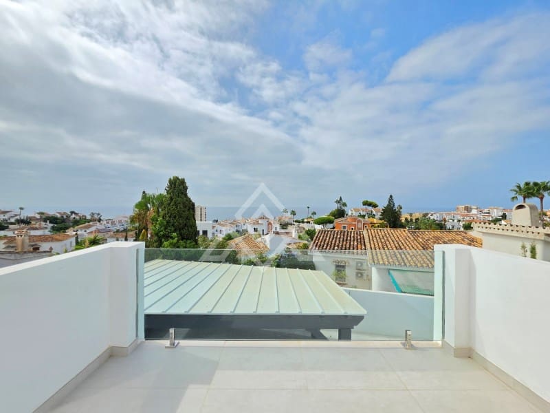 3 chambre Villa/Maison à vendre à Riviera del Sol avec garage - 1 450 000 € (Ref: 10049184)