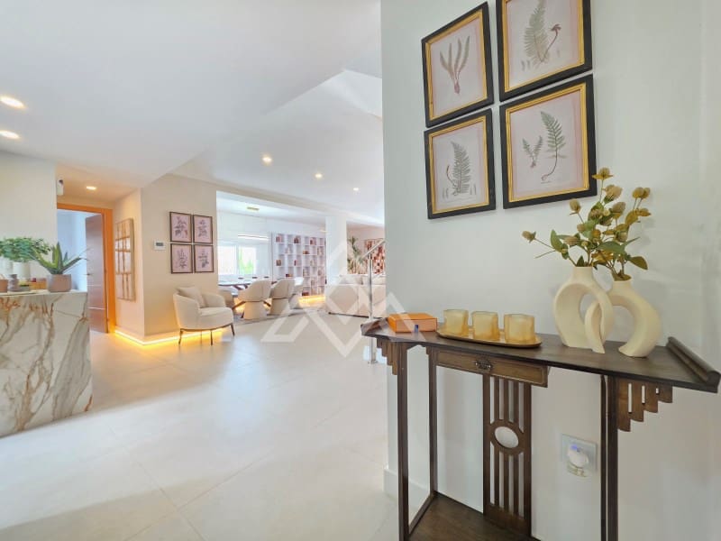 3 chambre Villa/Maison à vendre à Riviera del Sol avec garage - 1 450 000 € (Ref: 10049184)