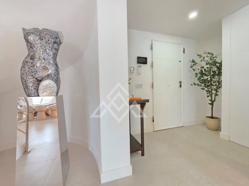 3 chambre Villa/Maison à vendre à Riviera del Sol avec garage - 1 450 000 € (Ref: 10049184)