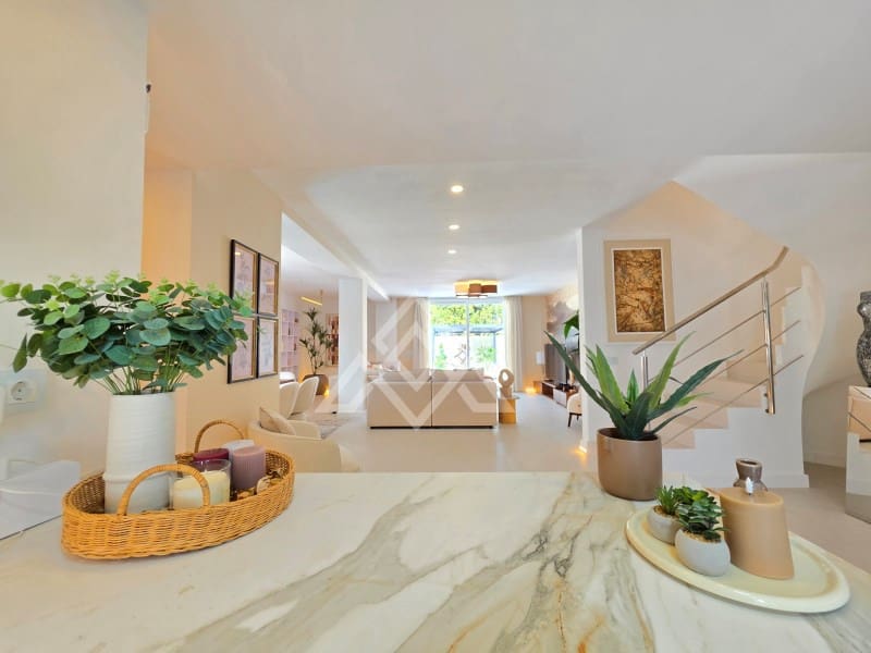 3 chambre Villa/Maison à vendre à Riviera del Sol avec garage - 1 450 000 € (Ref: 10049184)