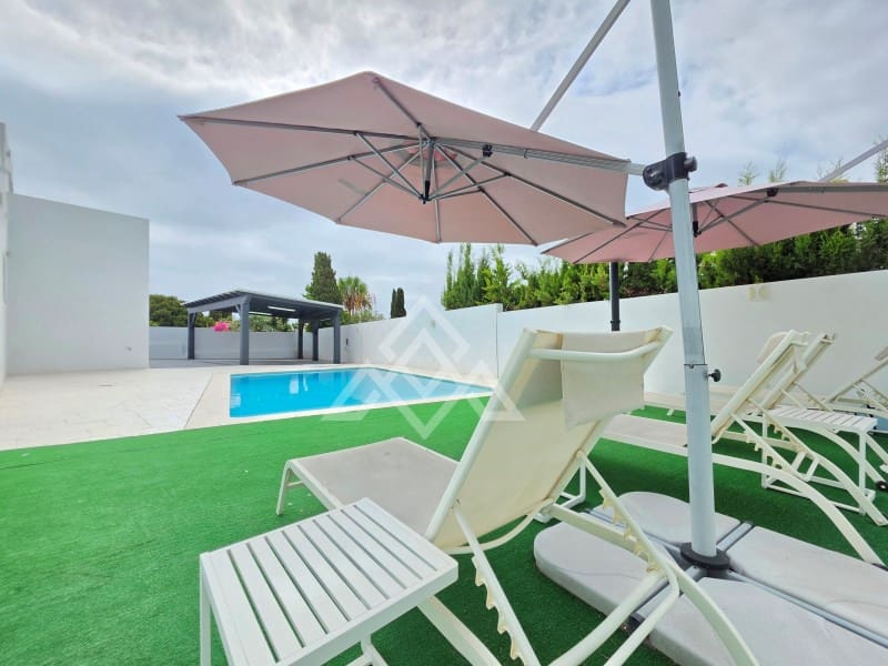 3 chambre Villa/Maison à vendre à Riviera del Sol avec garage - 1 450 000 € (Ref: 10049184)
