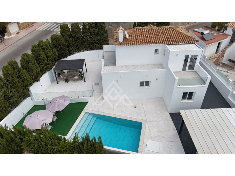 3 chambre Villa/Maison à vendre à Riviera del Sol avec garage - 1 450 000 € (Ref: 10049184)