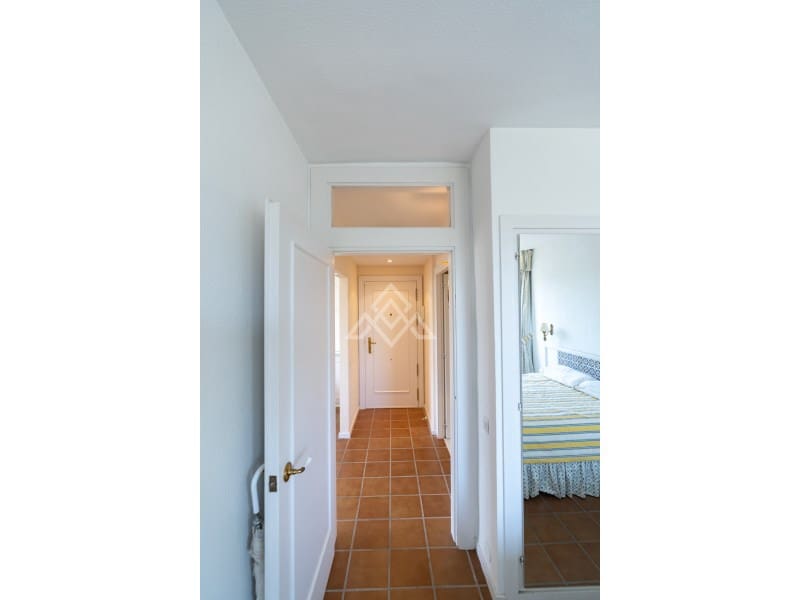 2 slaapkamer Appartement te koop in Nueva Andalucia met garage - € 450.000 (Ref: 10049185)