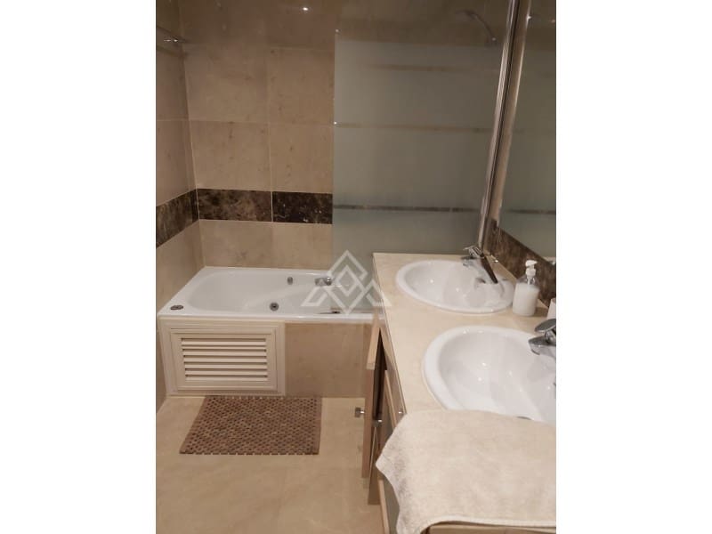 2 Zimmer Apartment zu verkaufen in Manilva mit Pool Garage - 375.000 € (Ref: 10075522)