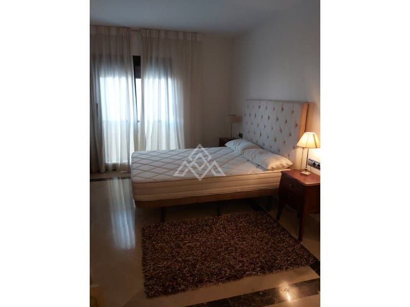 2 Zimmer Apartment zu verkaufen in Manilva mit Pool Garage - 375.000 € (Ref: 10075522)