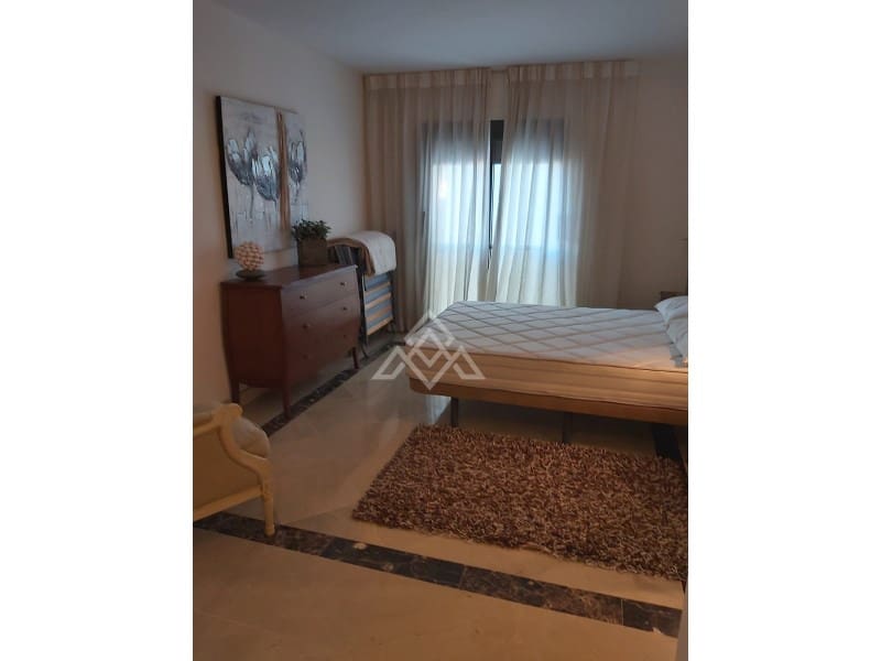 2 Zimmer Apartment zu verkaufen in Manilva mit Pool Garage - 375.000 € (Ref: 10075522)