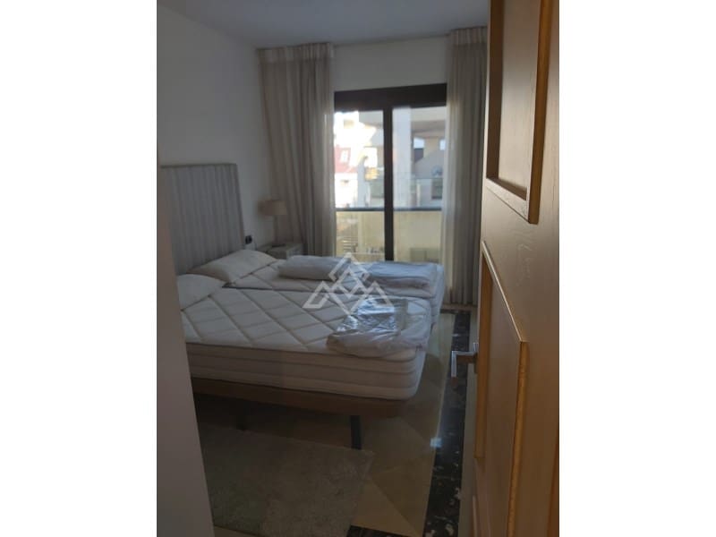 2 Zimmer Apartment zu verkaufen in Manilva mit Pool Garage - 375.000 € (Ref: 10075522)