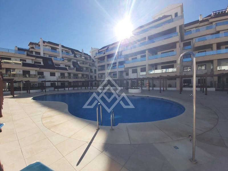 2 Zimmer Apartment zu verkaufen in Manilva mit Pool Garage - 375.000 € (Ref: 10075522)