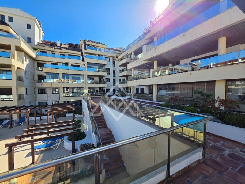 2 Zimmer Apartment zu verkaufen in Manilva mit Pool Garage - 375.000 € (Ref: 10075522)