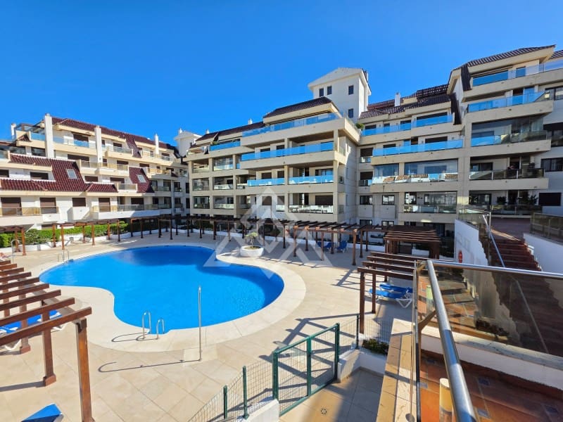 2 Zimmer Apartment zu verkaufen in Manilva mit Pool Garage - 375.000 € (Ref: 10075522)