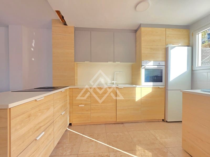 2 soveværelse Lejlighed til salg i Manilva - € 275.000 (Ref: 10075524)