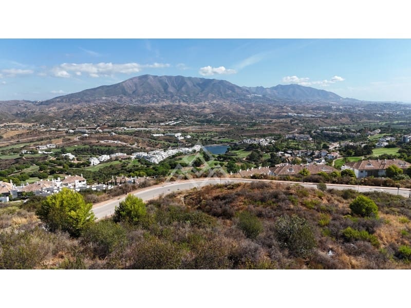 Terreno para Construção para venda em Mijas - 800 000 € (Ref: 10075525)