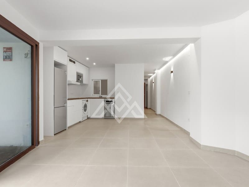 Biuro na sprzedaż w Marbella z basenem - 235 000 € (Ref: 10086010)