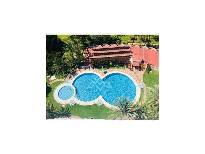 Biuro na sprzedaż w Marbella z basenem - 235 000 € (Ref: 10086010)