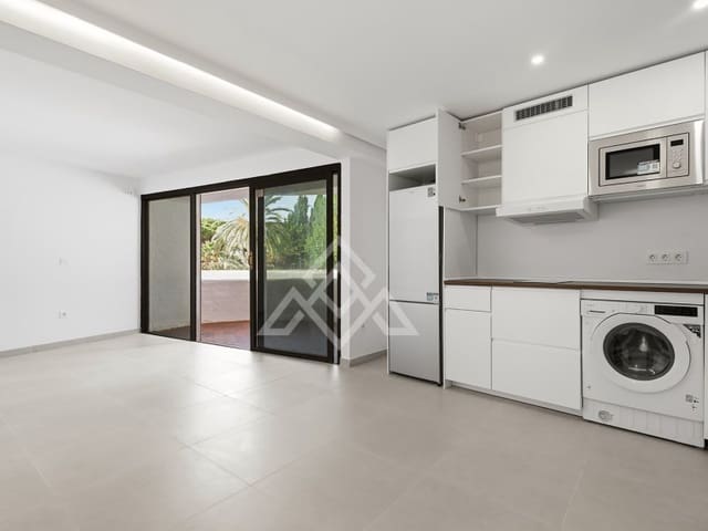 Biuro na sprzedaż w Elviria - Cabopino, Marbella z basenem - 235 000 € (Ref: 10086010)