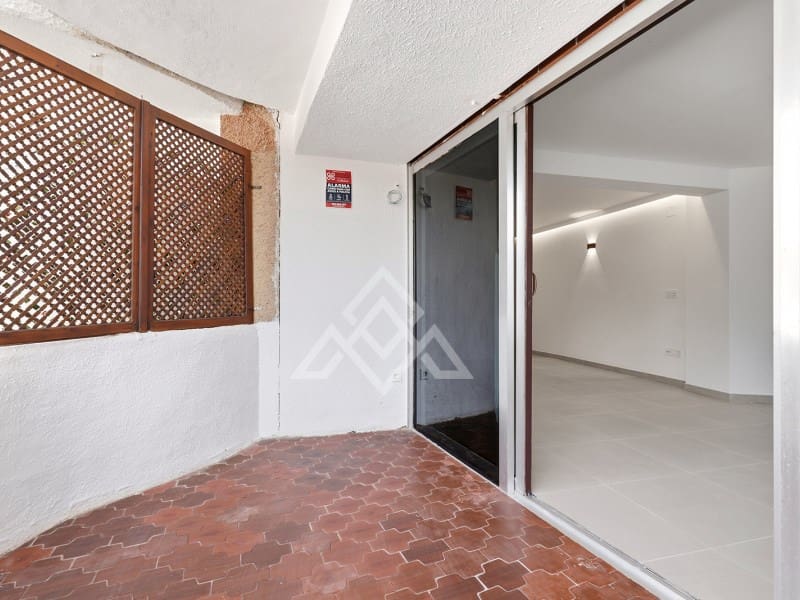 Biuro na sprzedaż w Marbella z basenem - 235 000 € (Ref: 10086010)