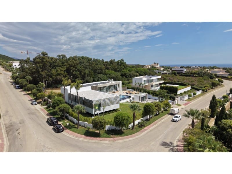 6 slaapkamer Villa te koop in Sotogrande met zwembad garage - € 7.950.000 (Ref: 10089488)