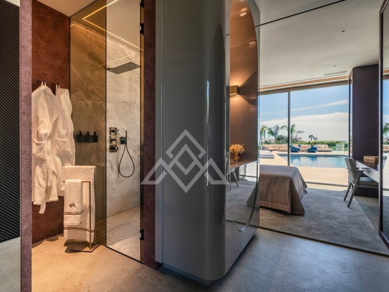6 slaapkamer Villa te koop in Sotogrande met zwembad garage - € 7.950.000 (Ref: 10089488)