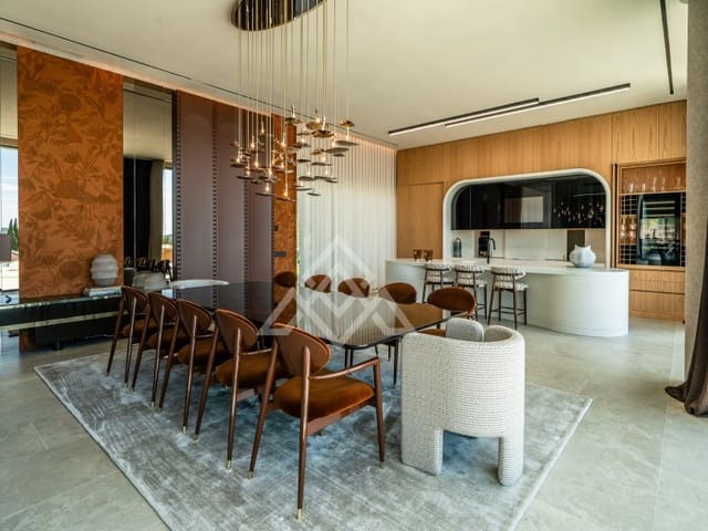 6 slaapkamer Villa te koop in Sotogrande Alto, San Roque met zwembad garage - € 7.950.000 (Ref: 10089488)