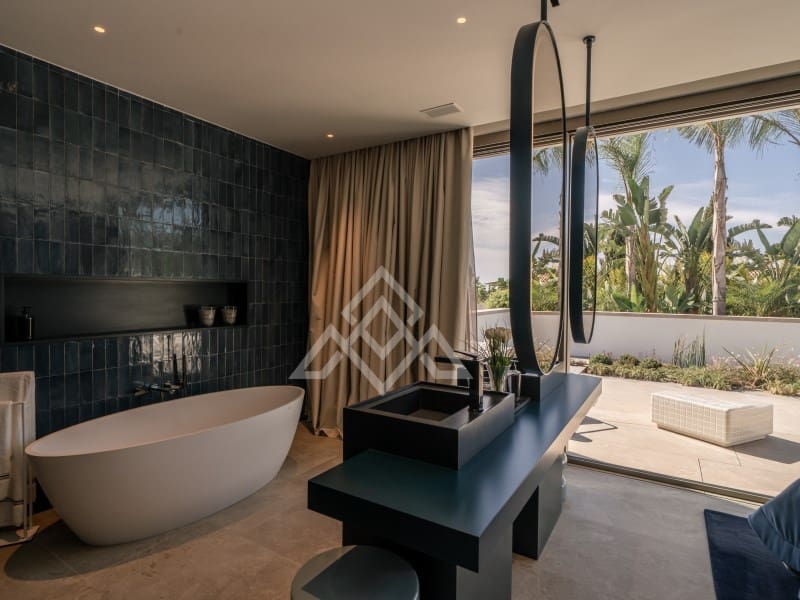6 slaapkamer Villa te koop in Sotogrande met zwembad garage - € 7.950.000 (Ref: 10089488)