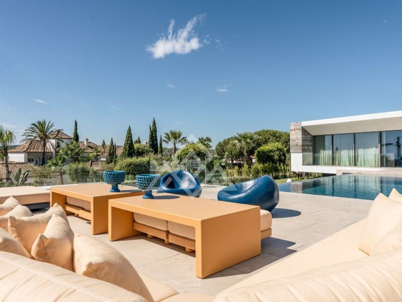 6 slaapkamer Villa te koop in Sotogrande met zwembad garage - € 7.950.000 (Ref: 10089488)