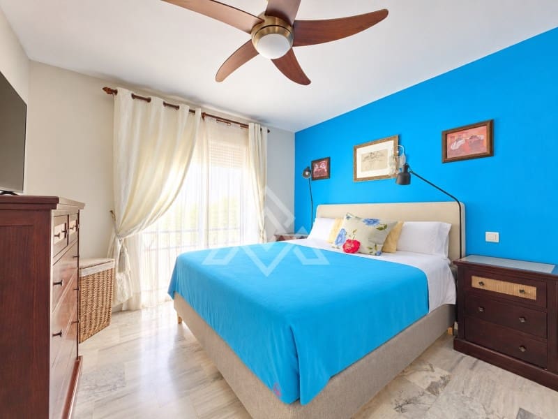 3 chambre Maison de Ville à vendre à Marbella avec garage - 550 000 € (Ref: 10094462)