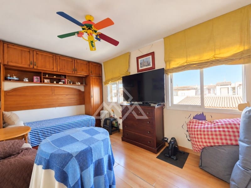 3 chambre Maison de Ville à vendre à Marbella avec garage - 550 000 € (Ref: 10094462)