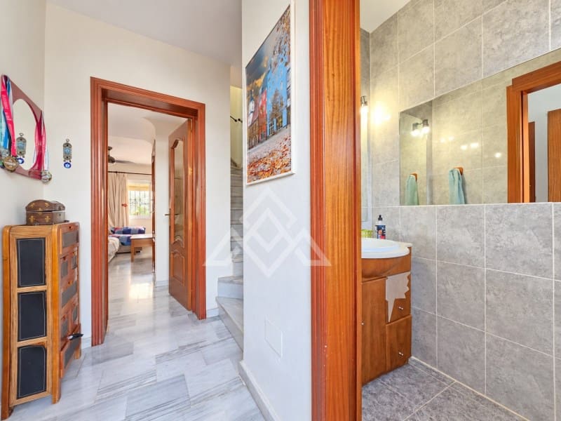 3 chambre Maison de Ville à vendre à Marbella avec garage - 550 000 € (Ref: 10094462)