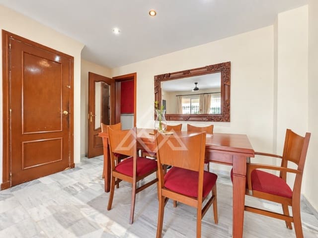 3 soveværelse Byhus til salg i Bello Horizonte - Lindasol, Marbella med garage - € 550.000 (Ref: 10094462)