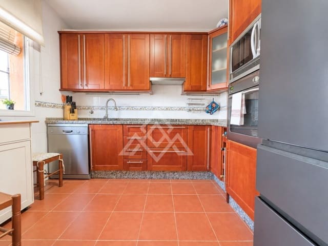 3 soveværelse Byhus til salg i Bello Horizonte - Lindasol, Marbella med garage - € 550.000 (Ref: 10094462)