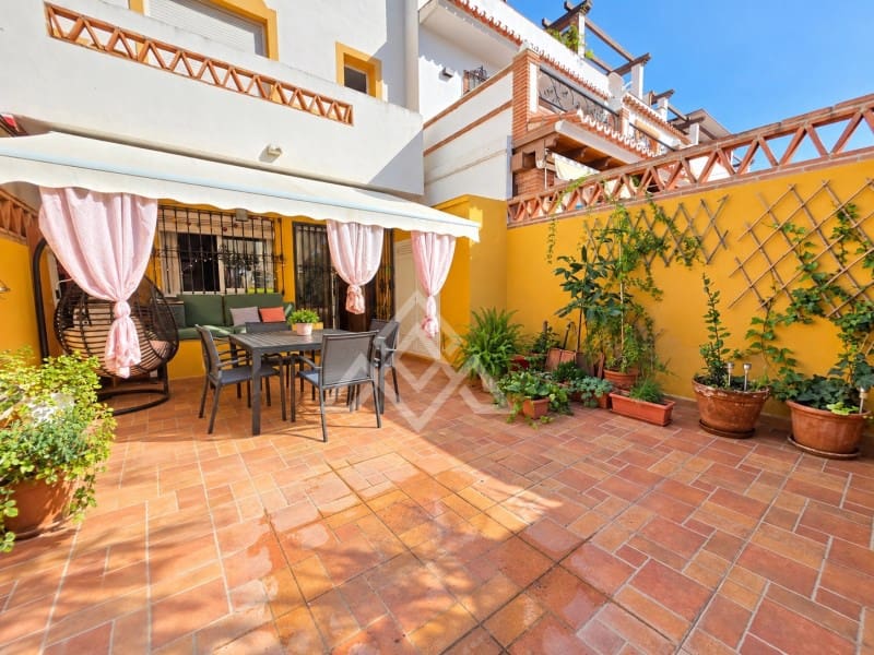 3 chambre Maison de Ville à vendre à Marbella avec garage - 550 000 € (Ref: 10094462)