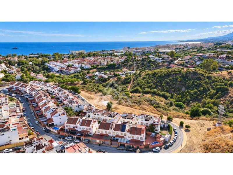 3 chambre Maison de Ville à vendre à Marbella avec garage - 550 000 € (Ref: 10094462)