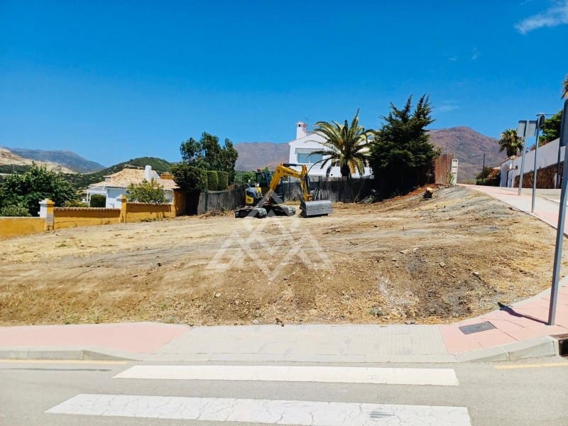 Terrain à Bâtir à vendre à Estepona - 280 000 € (Ref: 10102461)