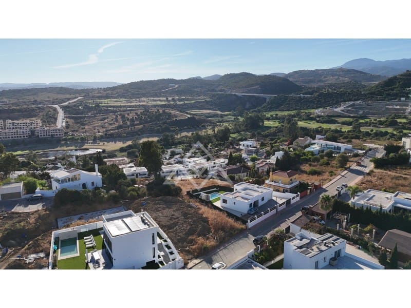 Terrain à Bâtir à vendre à Estepona - 435 000 € (Ref: 10102462)