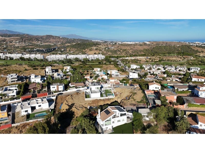 Terrain à Bâtir à vendre à Estepona - 435 000 € (Ref: 10102462)