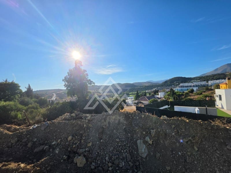 Terrain à Bâtir à vendre à Estepona - 435 000 € (Ref: 10102462)